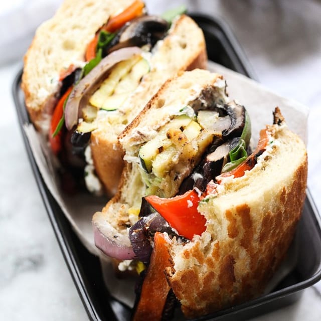 Grill Veggie on roll with masala ff.
