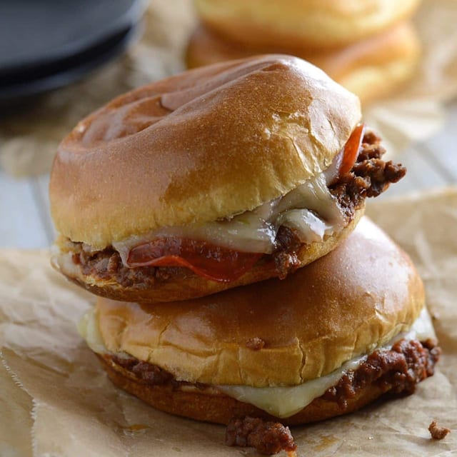 Pizza Burger.