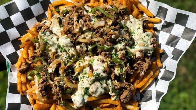 Mozzarella Fries & Steak.
