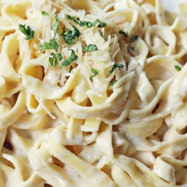 Fettuccine Alfredo Delight